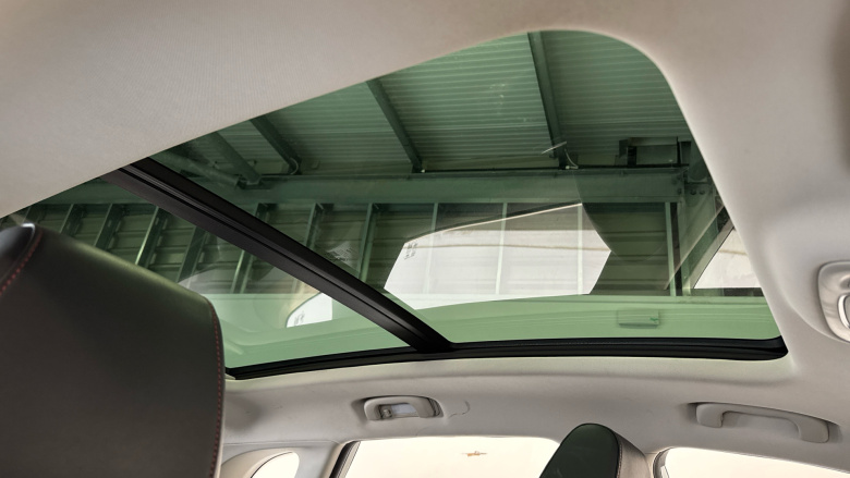 MG Hs 1.5 T-GDI Exclusive 5dr DCT Petrol Hatchback